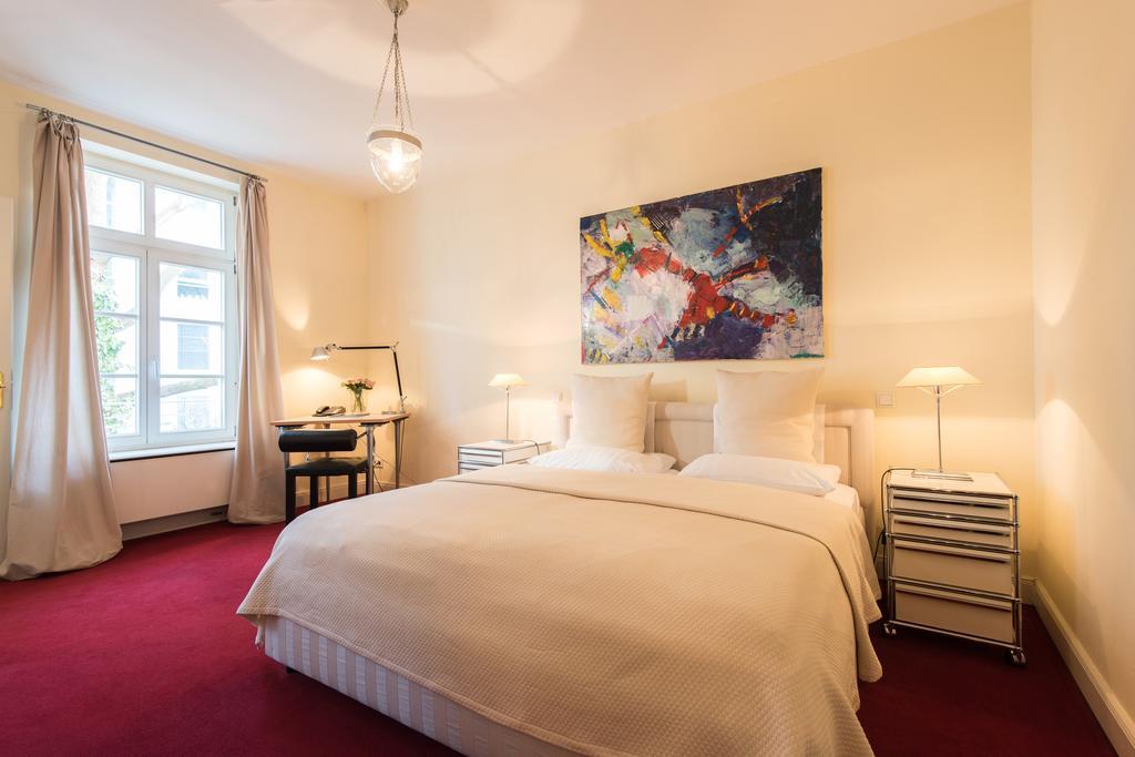 Dirazi Guesthouse & Apartments Gmbh Frankfurt nad Mohanem Exteriér fotografie